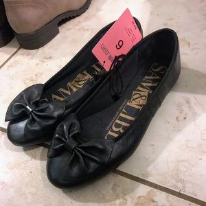 Sam and Libby genuine leather flats
